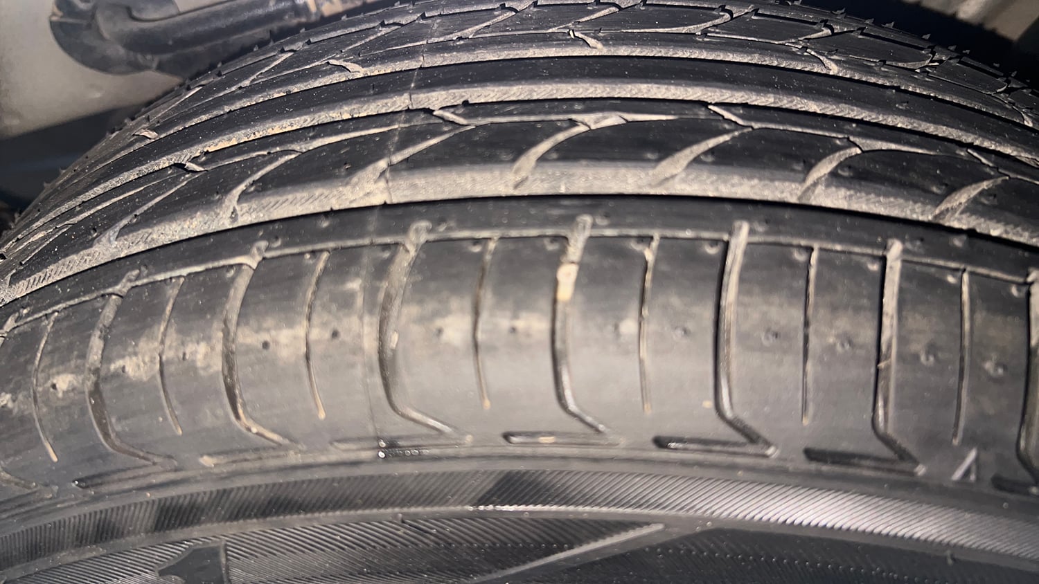 Used 2015 Honda Amaze 1.2 S i-VTEC Petrol Manual tyres LEFT REAR TYRE TREAD VIEW