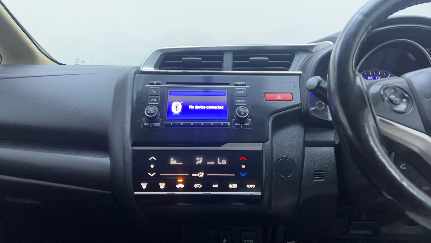 Used 2016 Honda Jazz V Petrol Petrol Manual interior MUSIC SYSTEM & AC CONTROL VIEW
