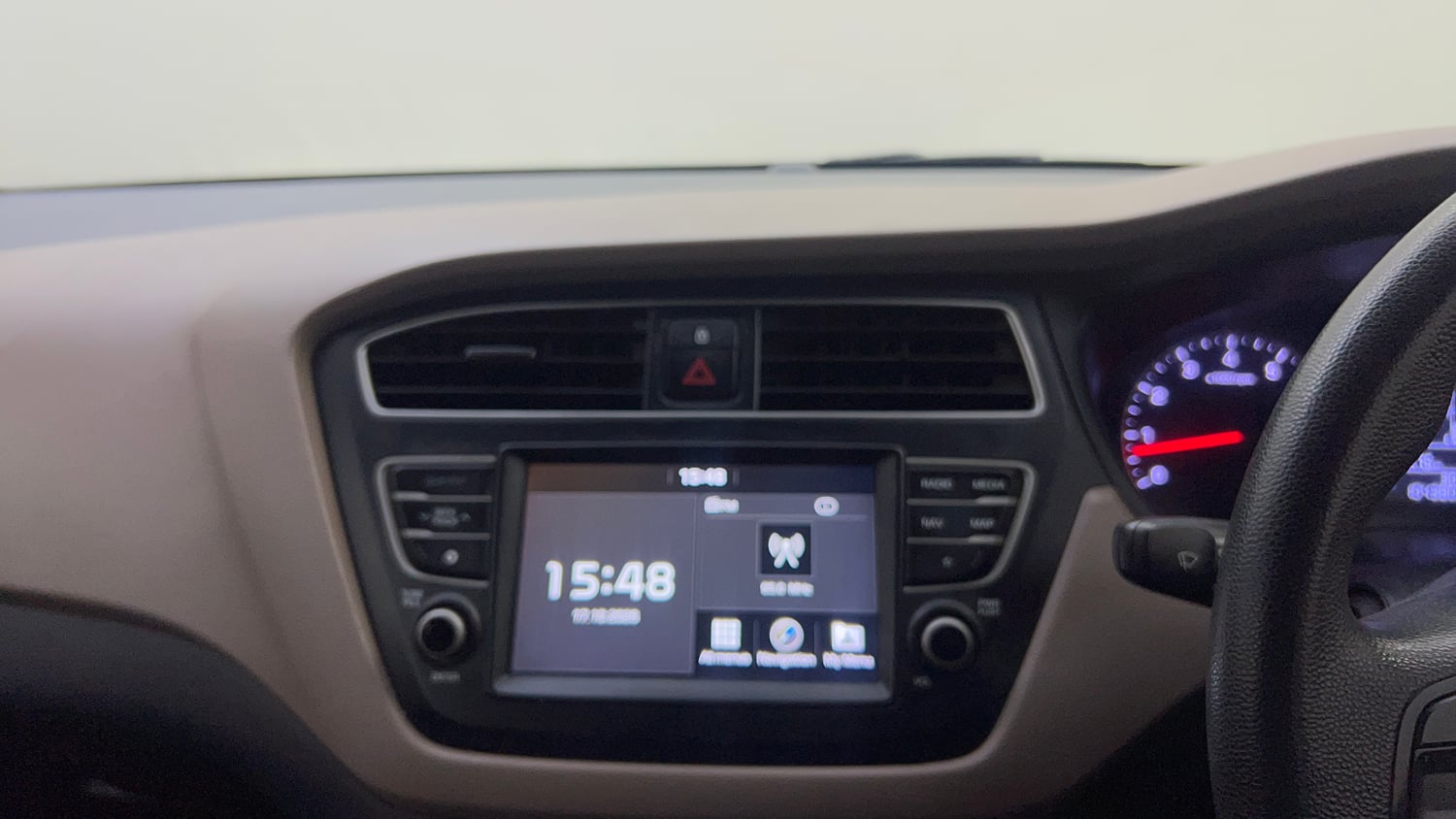 Used 2018 Hyundai Elite i20 Asta 1.2 AT Petrol Automatic top_features Integrated (in-dash) music system
