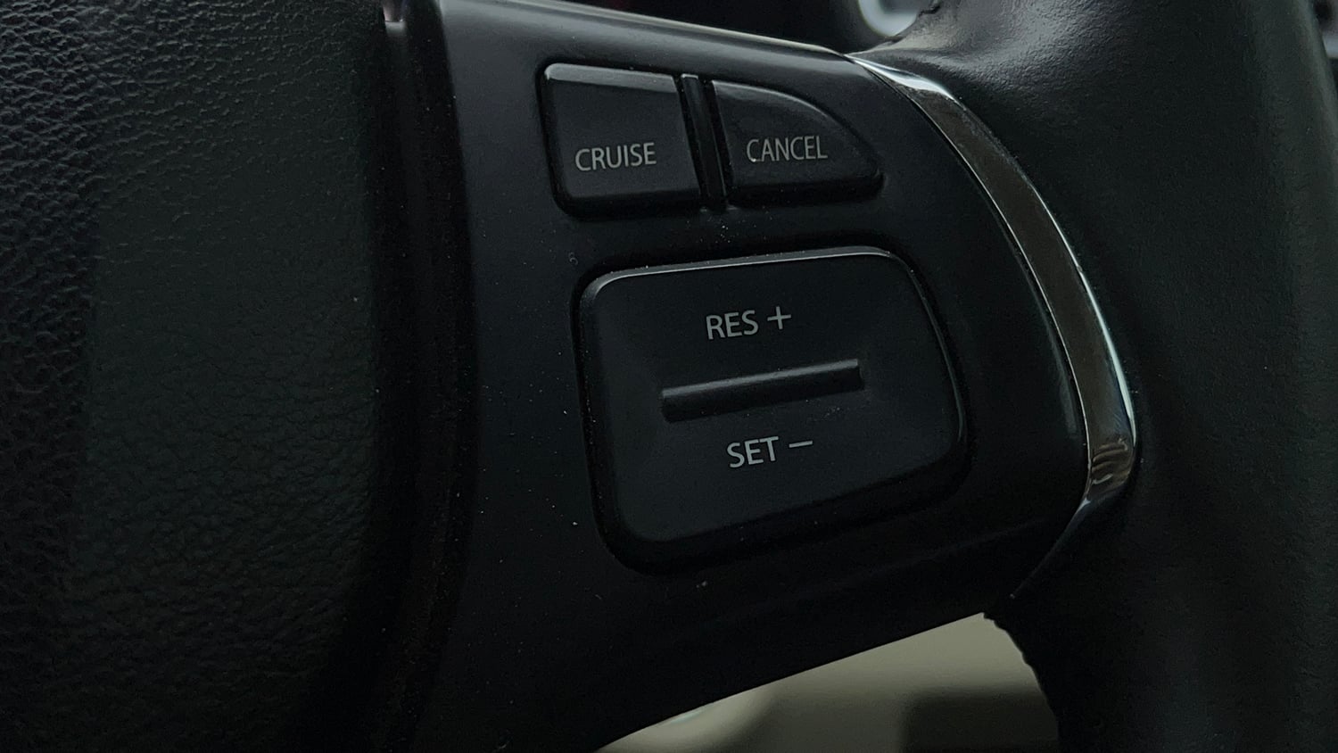 Used 2023 Maruti Suzuki Ciaz Alpha 1.5 Petrol Manual top_features Cruise control
