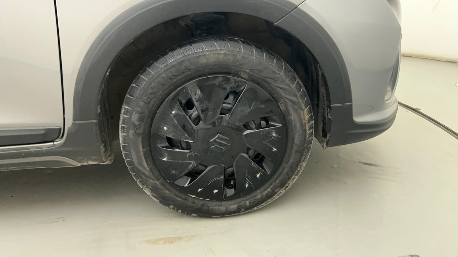 Used 2021 Maruti Suzuki Celerio X Zxi Petrol Manual tyres RIGHT FRONT TYRE RIM VIEW