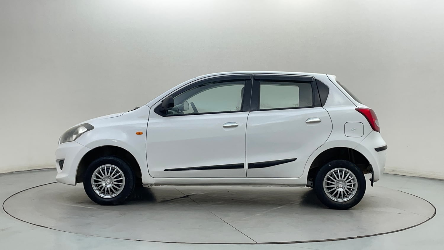 Used 2016 Datsun GO T Petrol Manual exterior LEFT SIDE VIEW