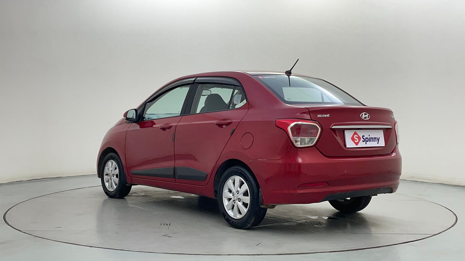 Used 2017 Hyundai Xcent SX 1.1 CRDi Diesel Manual exterior LEFT REAR CORNER VIEW