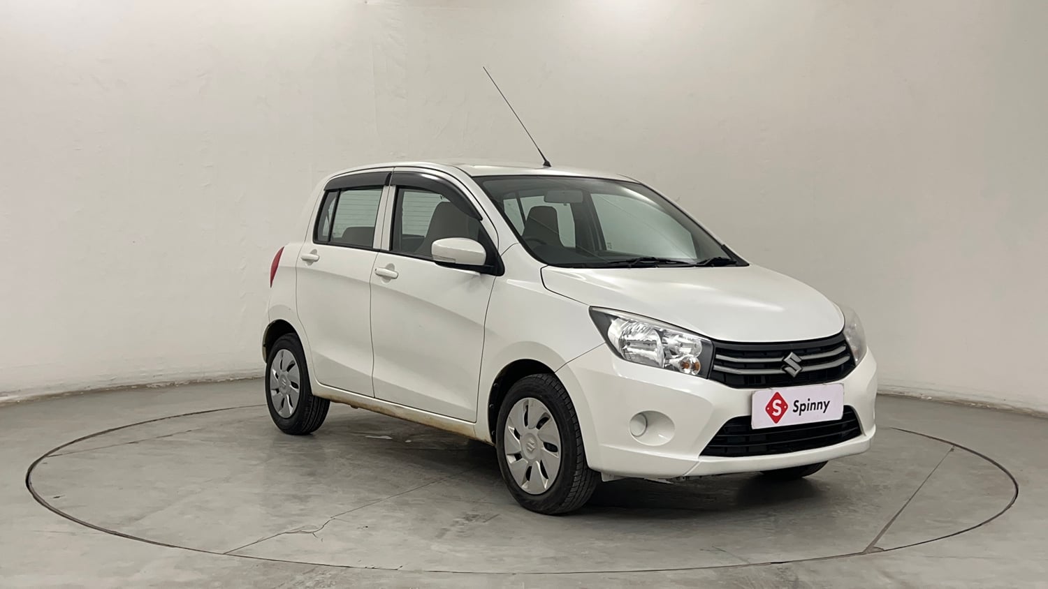 Used 2017 Maruti Suzuki Celerio ZXi AMT Petrol Automatic exterior RIGHT FRONT CORNER VIEW