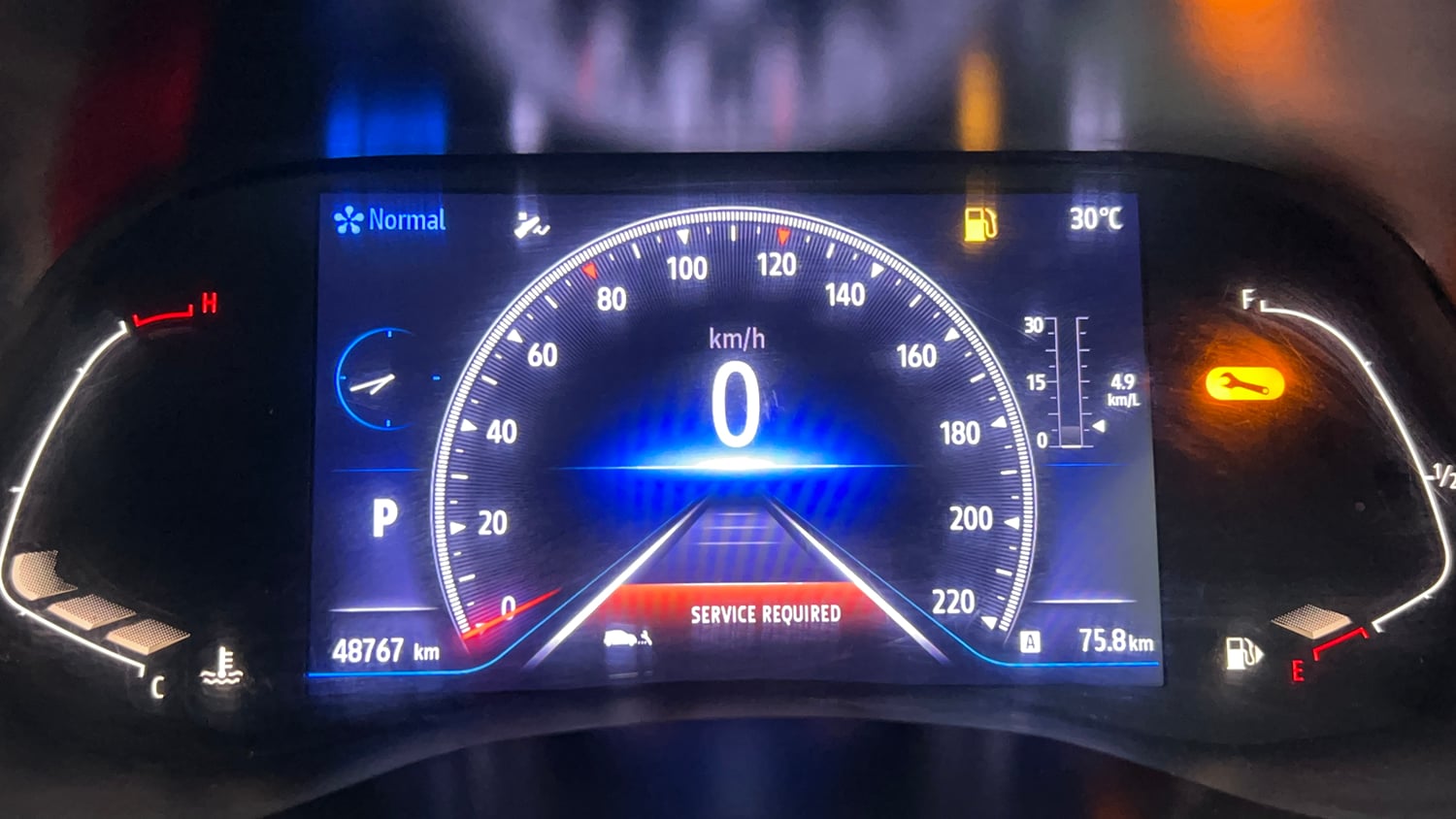 Used 2023 Renault Kiger RXZ Turbo CVT Petrol Automatic interior CLUSTERMETER VIEW