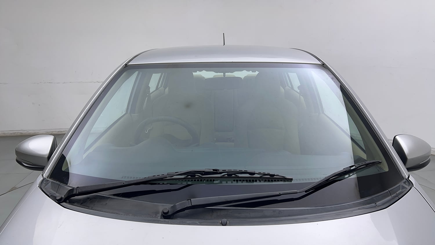 Used 2015 Honda Amaze 1.2 S i-VTEC Petrol Manual exterior FRONT WINDSHIELD VIEW