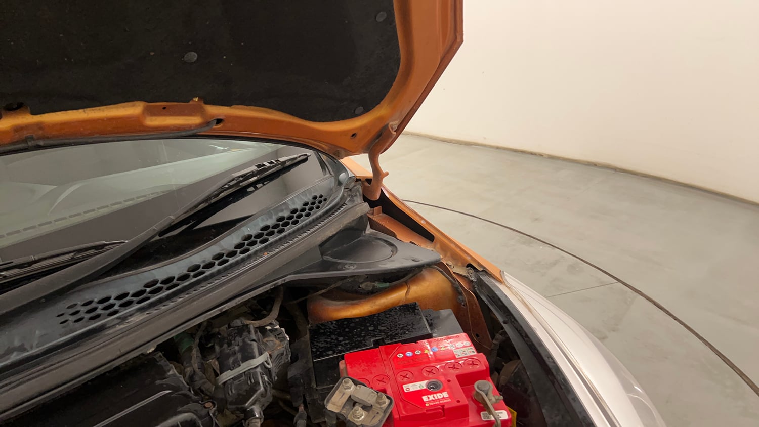 Used 2016 Tata Tiago Revotron XZ Petrol Manual engine ENGINE LEFT SIDE HINGE & APRON VIEW