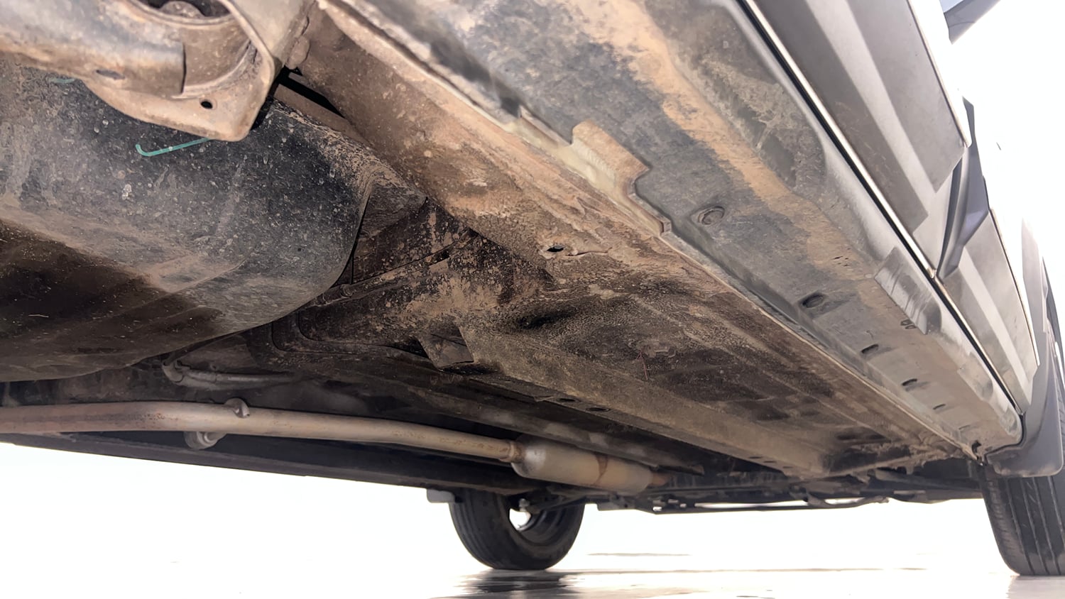 Used 2021 Renault Kiger RXT MT Dual Tone Petrol Manual extra REAR RIGHT UNDERBODY VIEW