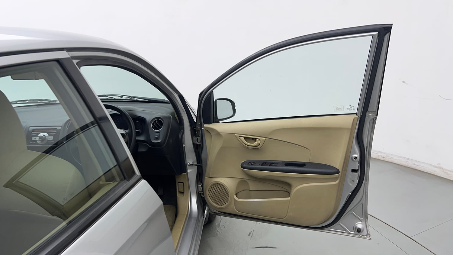 Used 2015 Honda Amaze 1.2 S i-VTEC Petrol Manual interior RIGHT FRONT DOOR OPEN VIEW