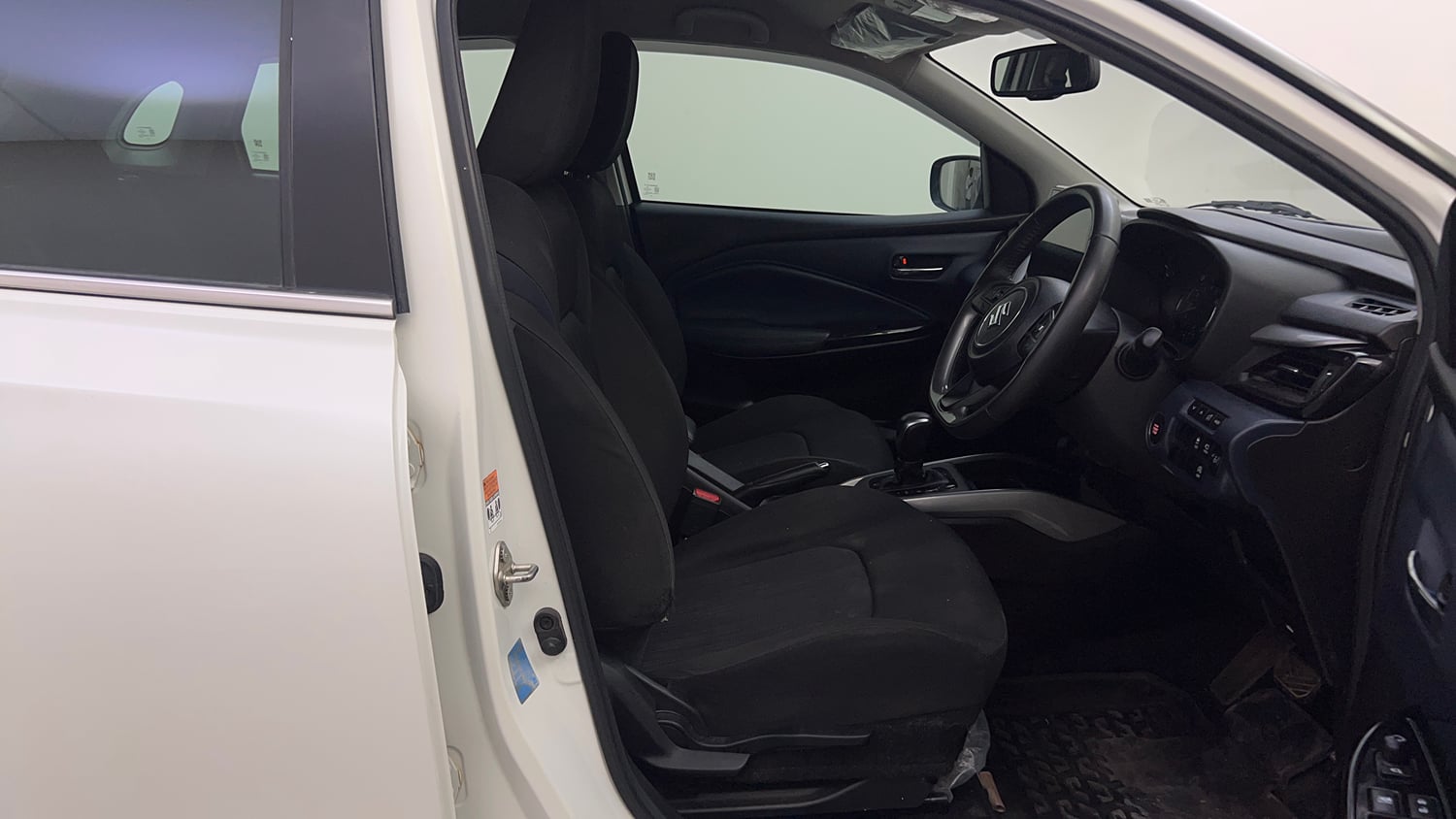 Used 2023 Maruti Suzuki Baleno Alpha AGS Petrol Automatic interior RIGHT SIDE FRONT DOOR CABIN VIEW