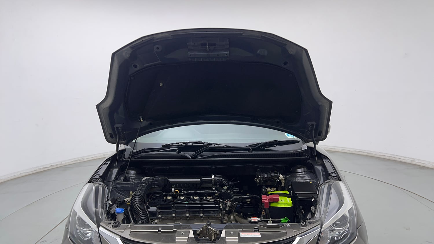 Used 2020 Maruti Suzuki Baleno Alpha Automatic Petrol Automatic engine ENGINE & BONNET OPEN FRONT VIEW