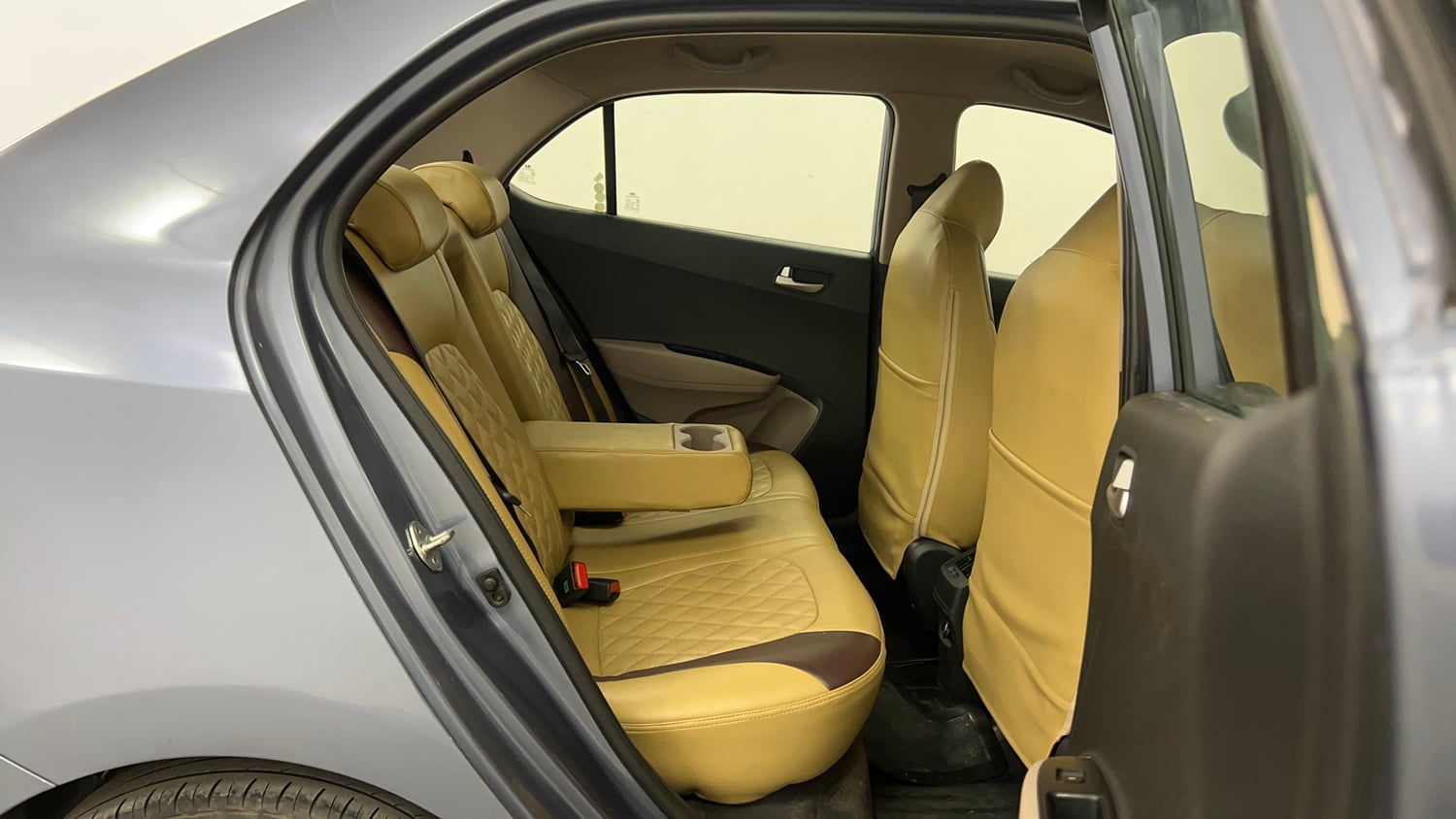 Used 2015 Hyundai Xcent SX 1.2 Petrol Manual interior RIGHT SIDE REAR DOOR CABIN VIEW