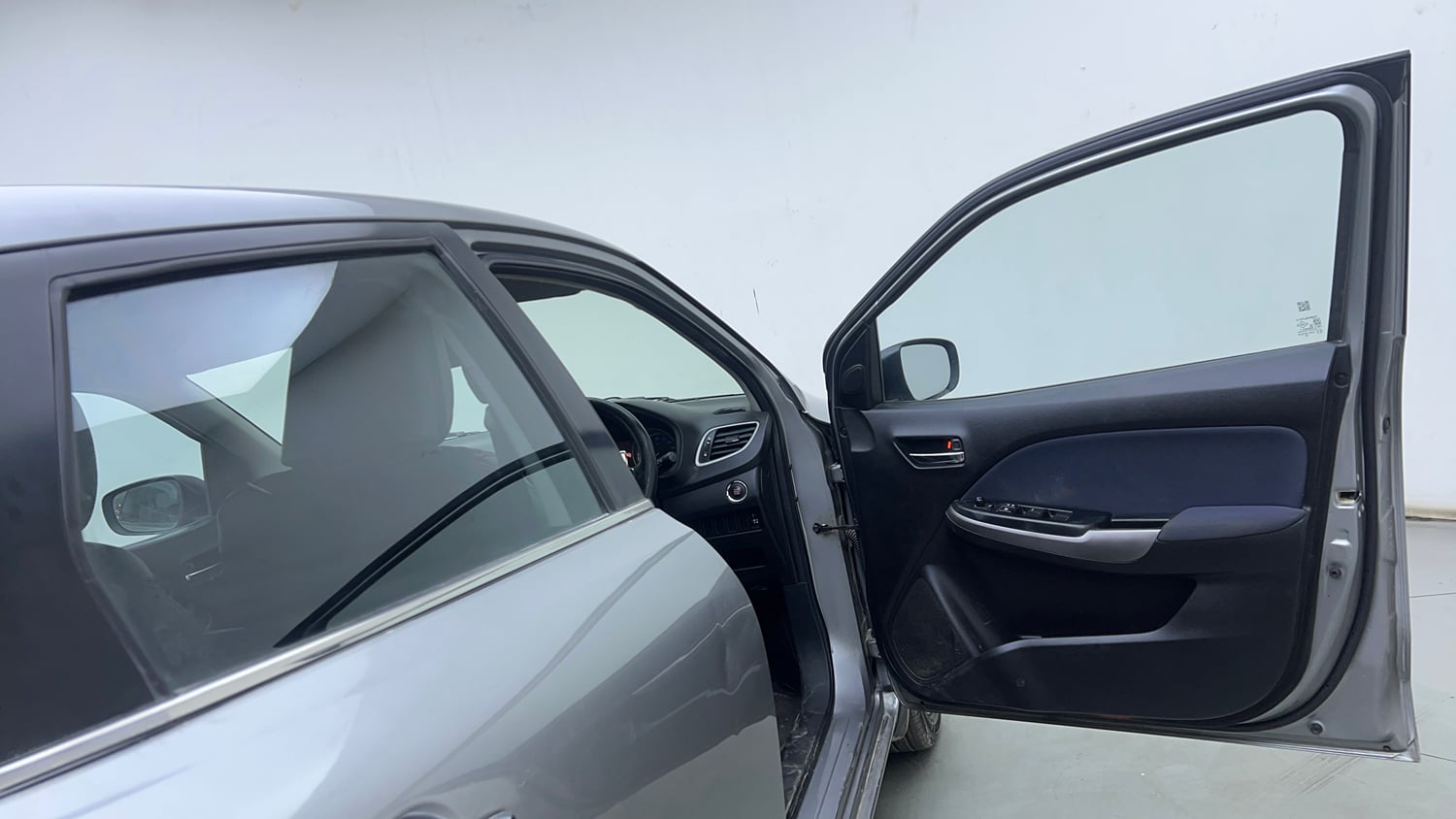 Used 2021 Maruti Suzuki Baleno Zeta Petrol Manual interior RIGHT FRONT DOOR OPEN VIEW