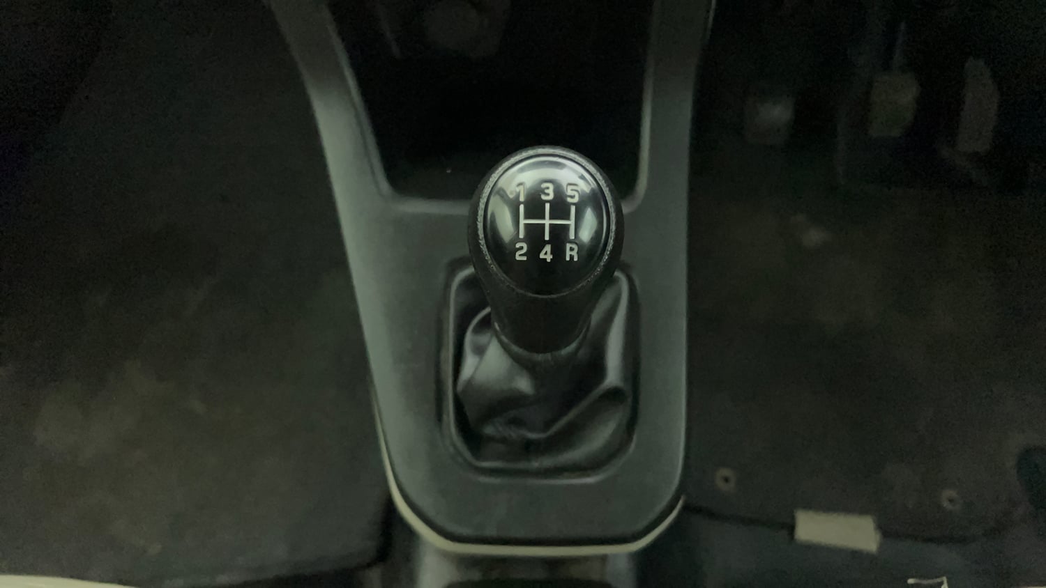 Used 2023 Maruti Suzuki Wagon R VXI 1.0 CNG Cng Manual interior GEAR  KNOB VIEW