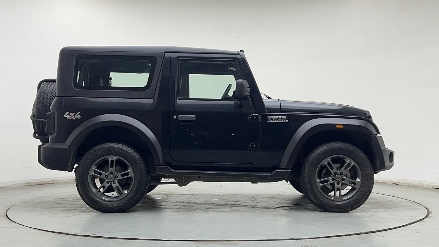 Used 2022 mahindra Thar LX Hard Top Petrol AT 4WD Petrol Automatic exterior RIGHT SIDE VIEW