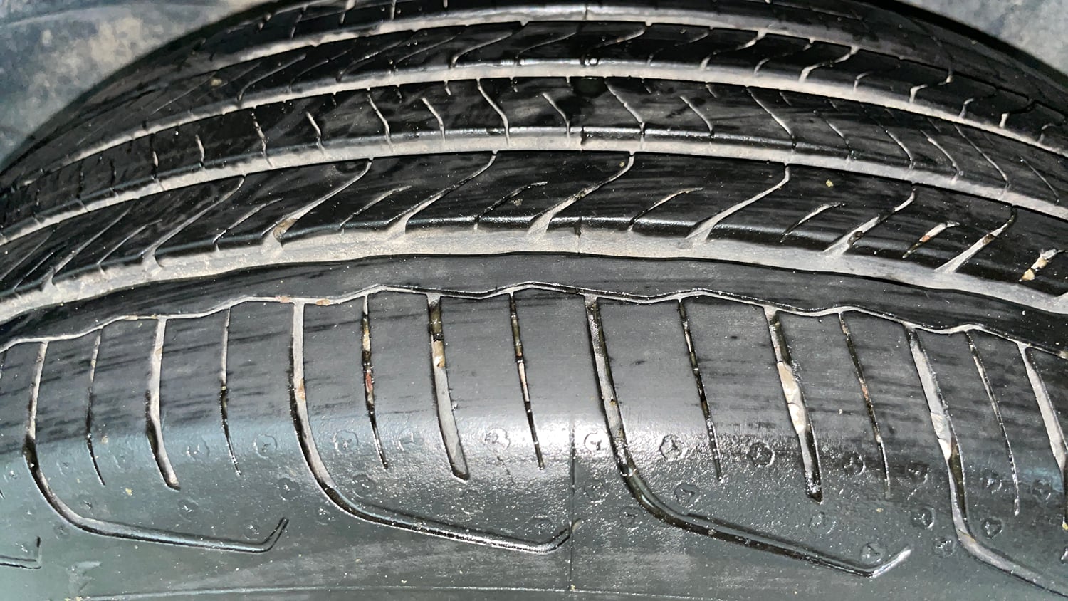 Used 2022 Tata Punch Creative Dual Tone AMT Petrol Automatic tyres LEFT REAR TYRE TREAD VIEW