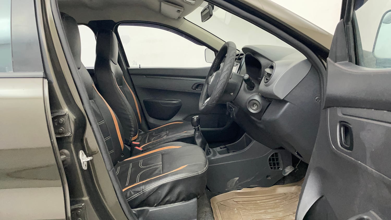 Used 2016 Renault Kwid RXT Petrol Manual interior RIGHT SIDE FRONT DOOR CABIN VIEW