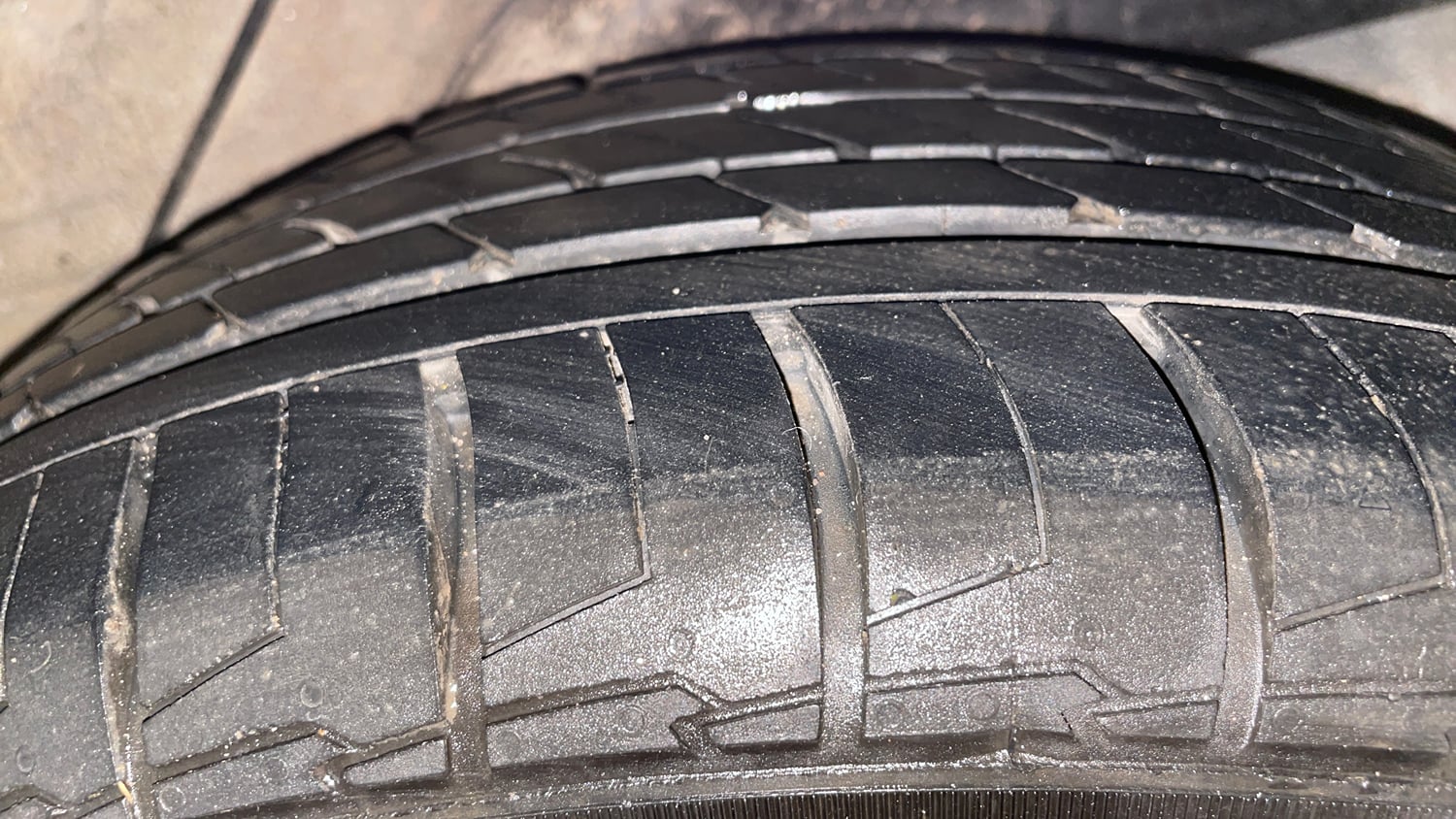 Used 2013 Hyundai Verna Fluidic 1.6 CRDi SX Diesel Manual tyres LEFT REAR TYRE TREAD VIEW