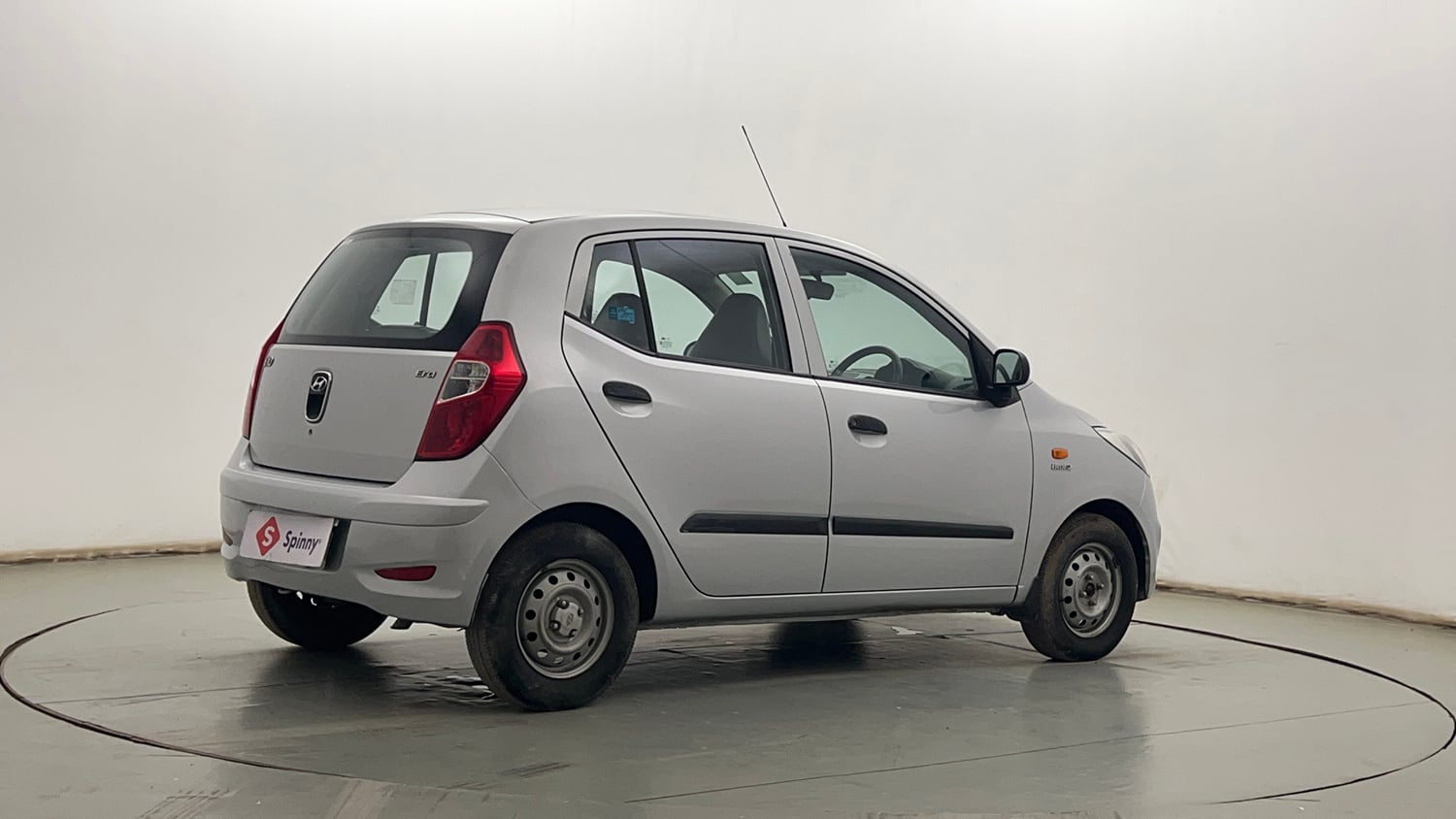 Used 2013 Hyundai i10 Era 1.1 iRDE2 Petrol Manual exterior RIGHT REAR CORNER VIEW