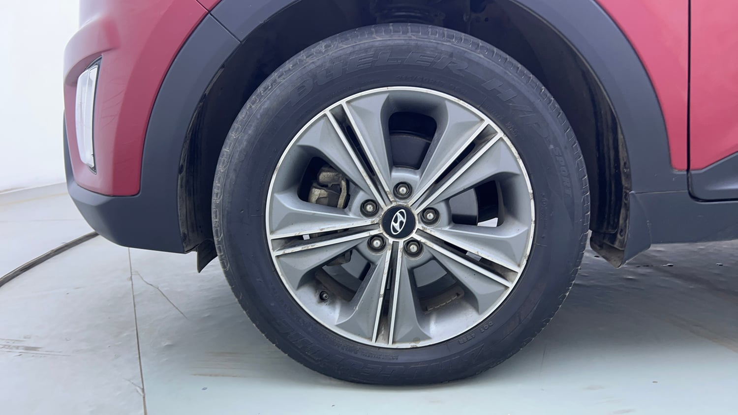 Used 2017 Hyundai Creta 1.6 SX Plus AT Petrol Petrol Automatic tyres LEFT FRONT TYRE RIM VIEW