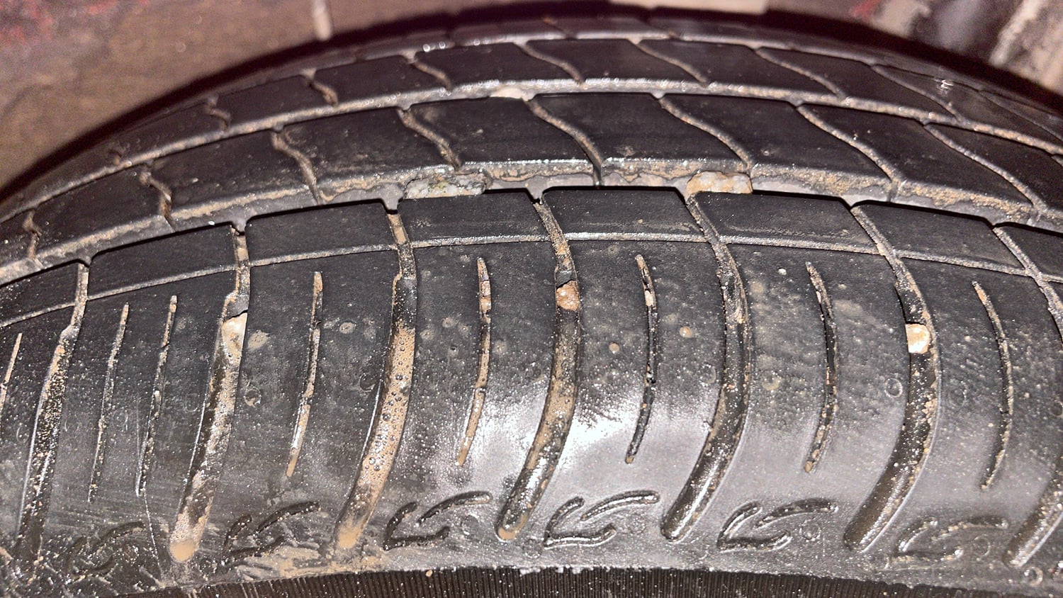 Used 2017 Hyundai Xcent SX 1.1 CRDi Diesel Manual tyres LEFT REAR TYRE TREAD VIEW