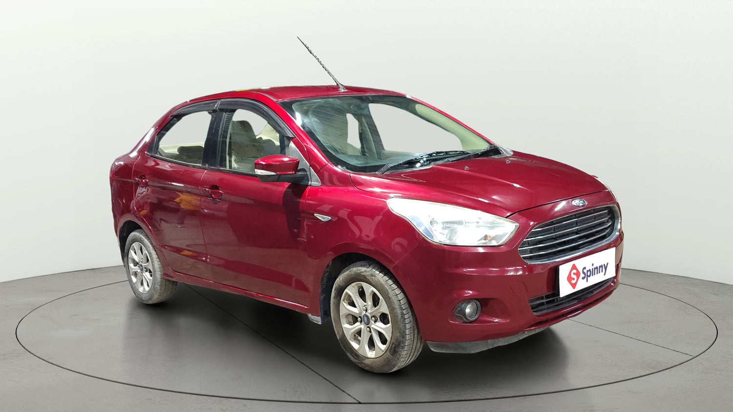 Used 2016 Ford Figo Aspire Titanium 1.2 Ti-VCT Petrol Manual exterior RIGHT FRONT CORNER VIEW