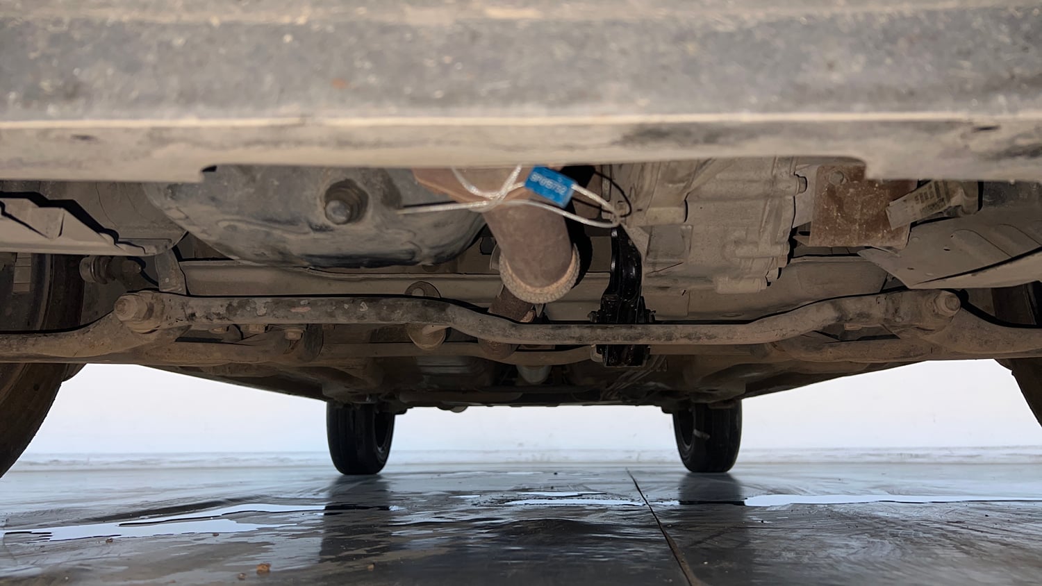 Used 2021 Tata Tigor XZA Plus Petrol Automatic extra FRONT LEFT UNDERBODY VIEW
