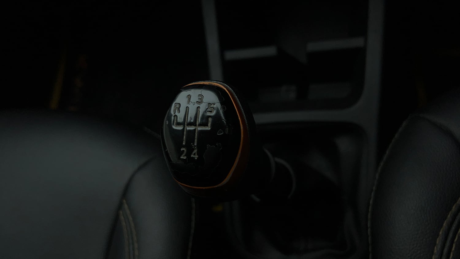 Used 2022 Renault Kwid CLIMBER 1.0 (O) Petrol Manual interior GEAR  KNOB VIEW