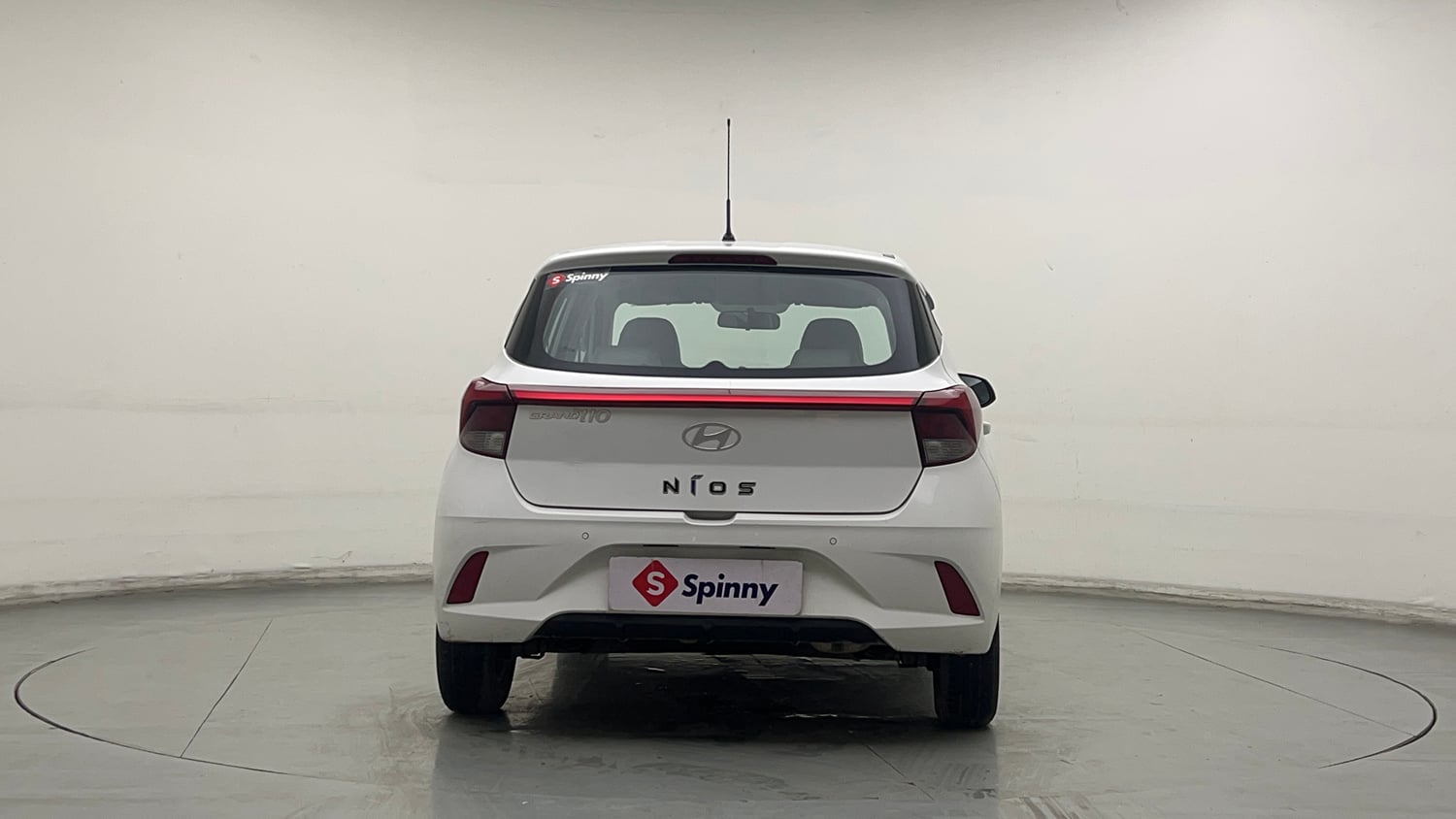 Used 2024 Hyundai Grand i10 Nios Magna 1.2 Kappa Petrol+CNG (Outside Fitted) Cng Manual exterior BACK VIEW