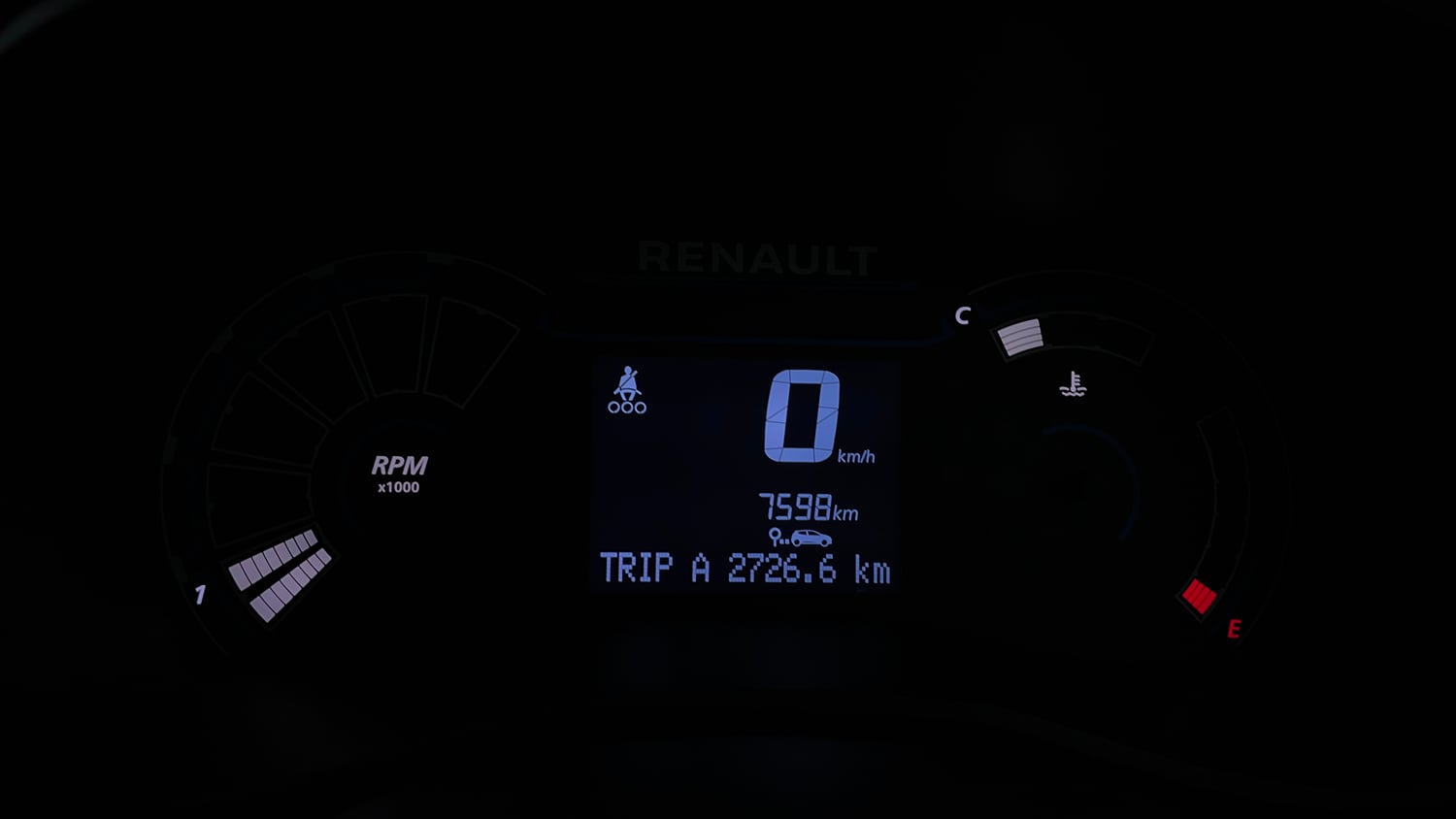 Used 2024 Renault Kwid RXT 1.0L Petrol Manual interior CLUSTERMETER VIEW