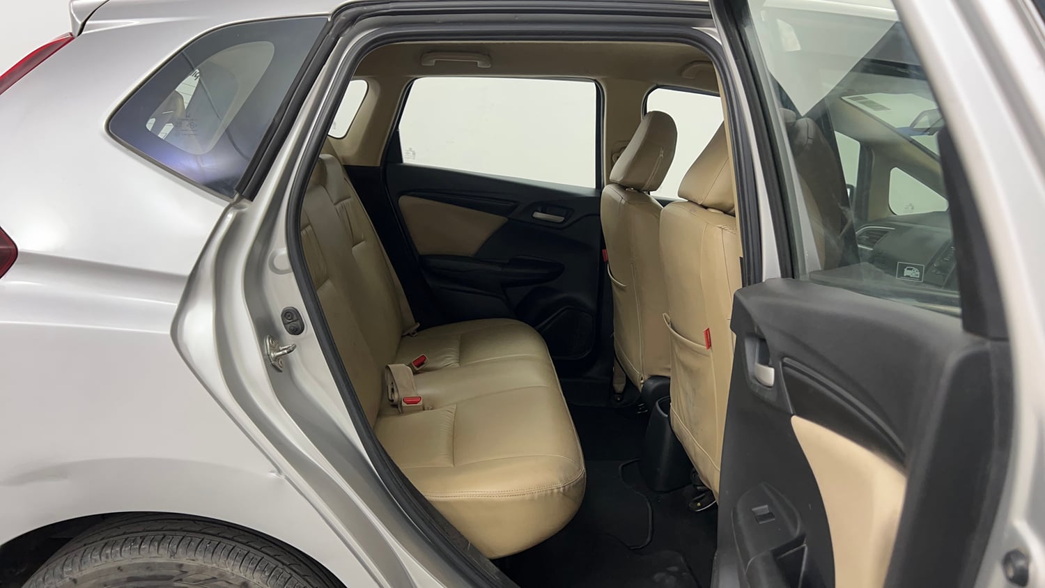 Used 2015 Honda Jazz SV Petrol Petrol Manual interior RIGHT SIDE REAR DOOR CABIN VIEW