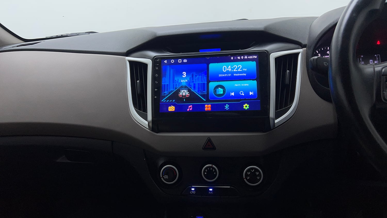 Used 2019 Hyundai Creta EX 1.6 Petrol Petrol Manual top_features Integrated (in-dash) music system