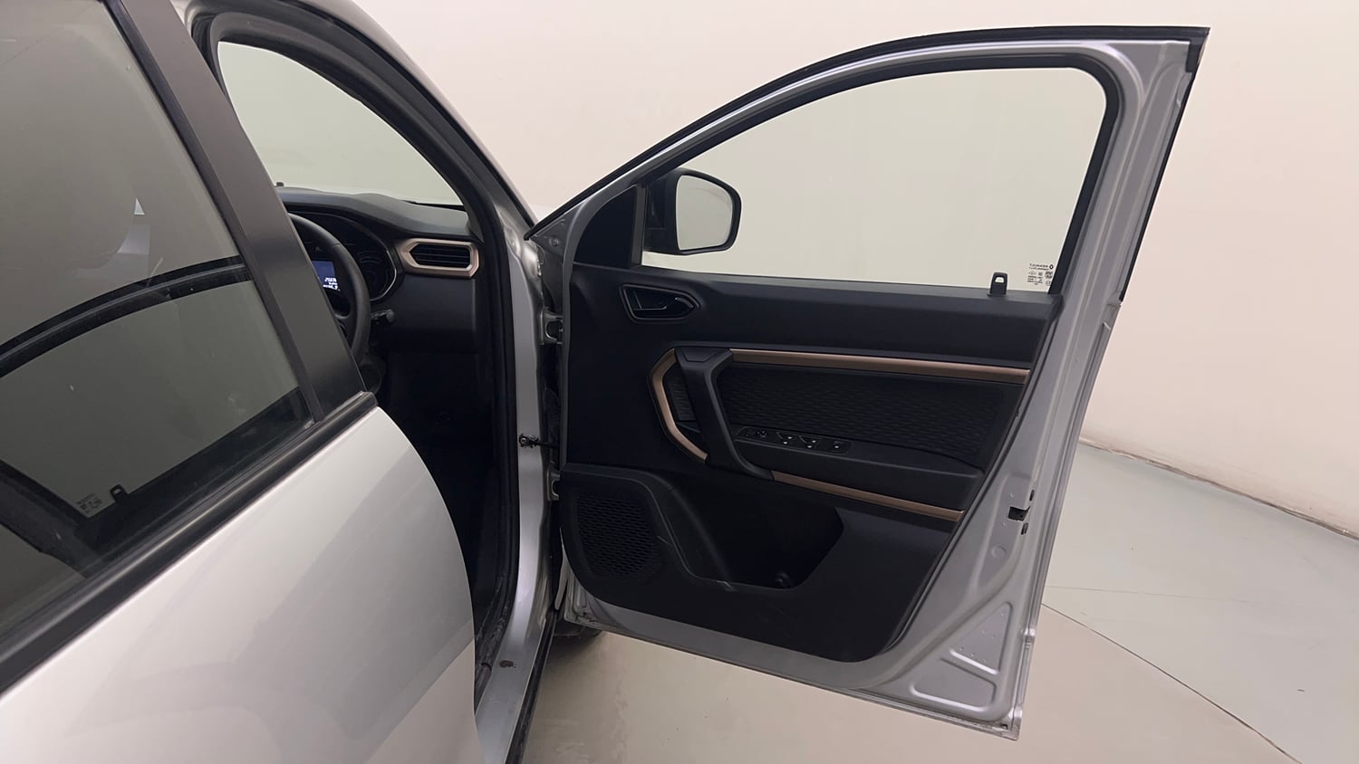 Used 2021 Renault Kiger RXT MT Dual Tone Petrol Manual interior RIGHT FRONT DOOR OPEN VIEW