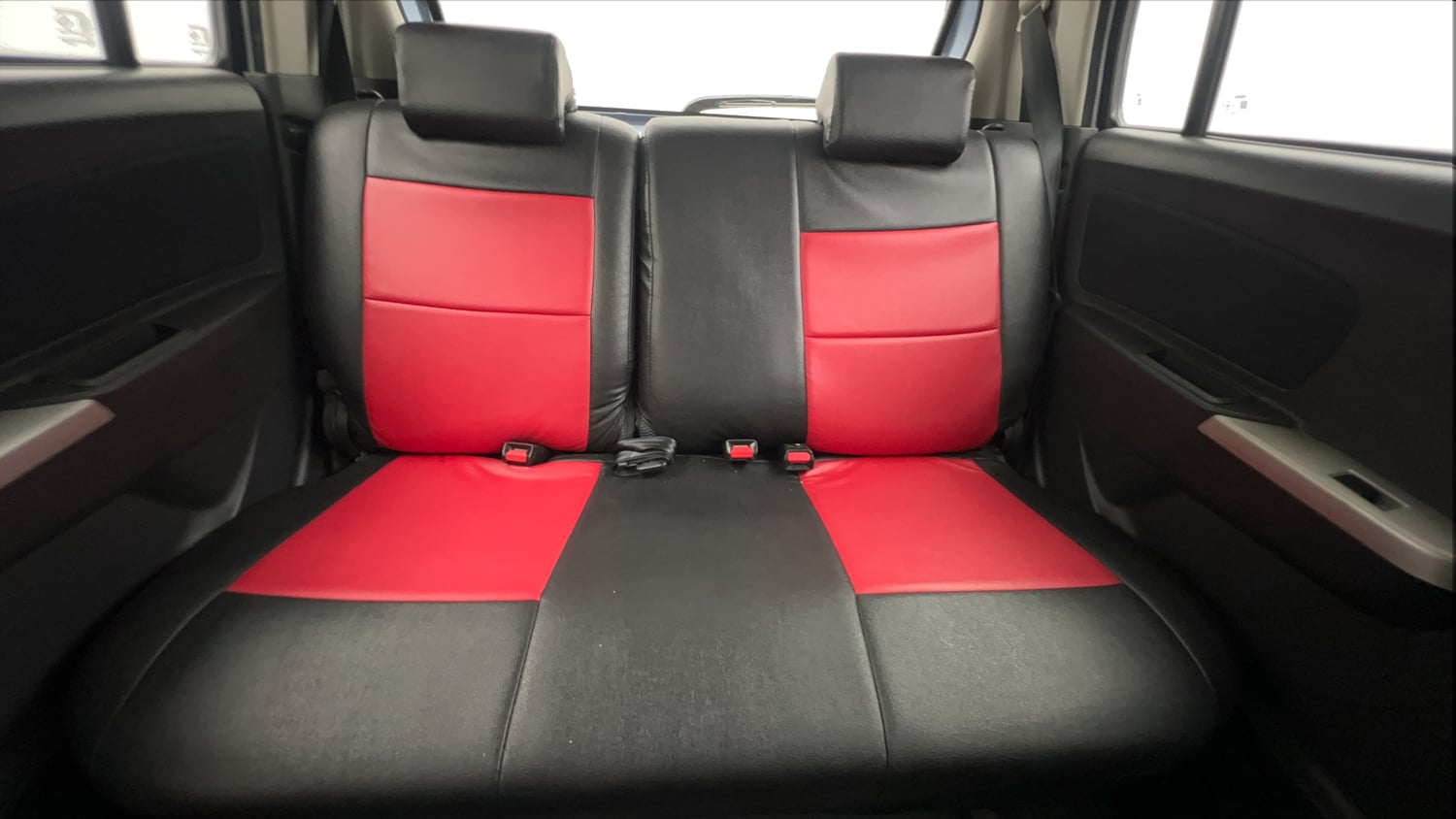 Used 2012 Maruti Suzuki Wagon R 1.0 VXi Petrol Manual interior REAR SEAT CONDITION VIEW