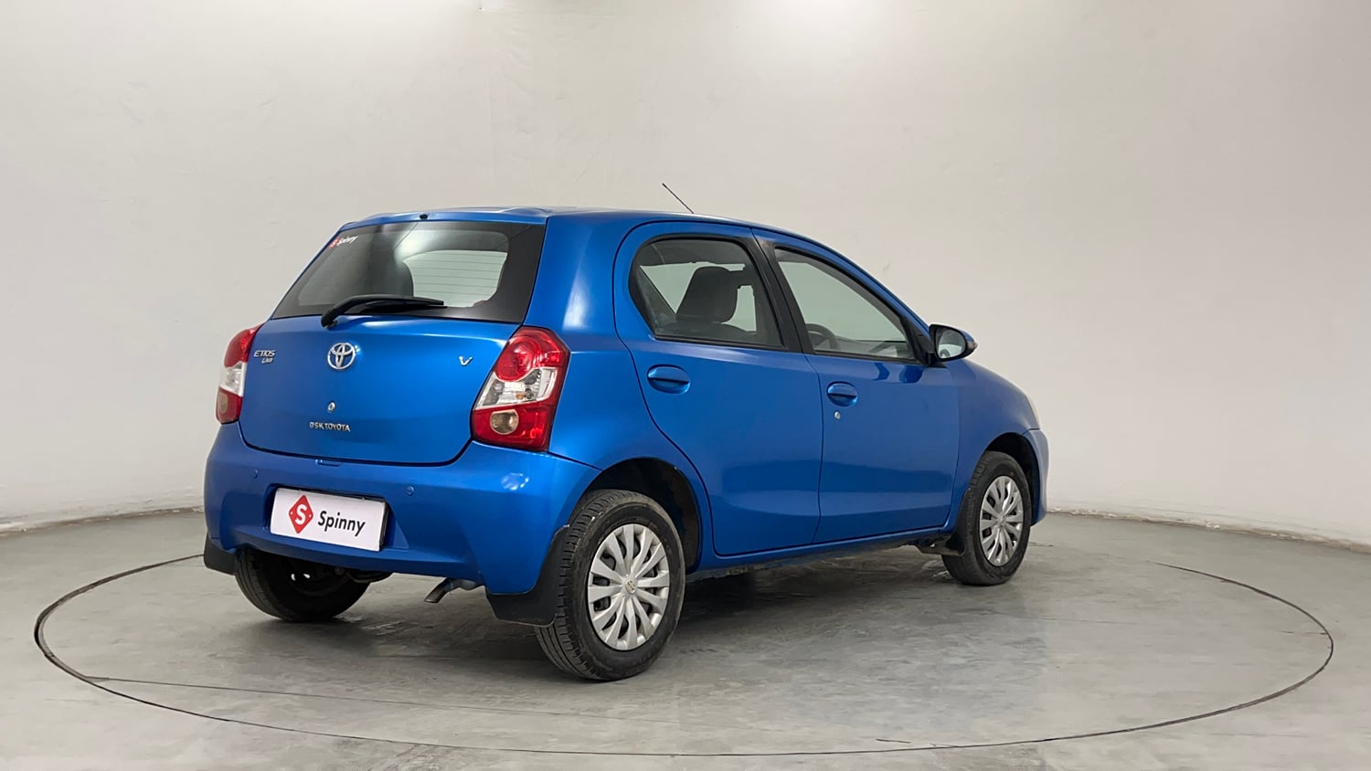 Used 2015 Toyota Etios Liva V Petrol Manual exterior RIGHT REAR CORNER VIEW