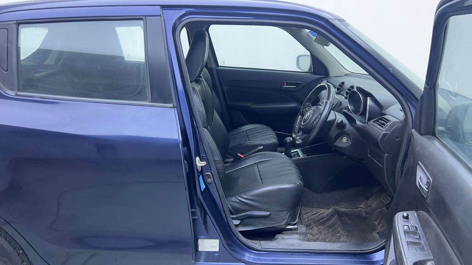 Used 2019 Maruti Suzuki Swift VXi AMT Petrol Automatic interior RIGHT SIDE FRONT DOOR CABIN VIEW