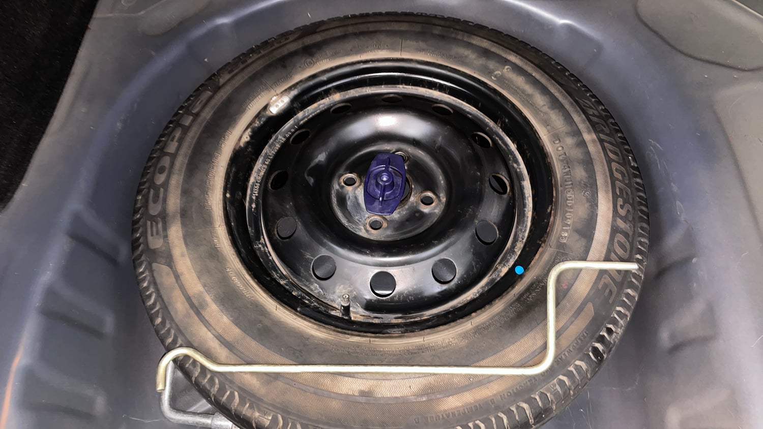 Used 2018 Maruti Suzuki Dzire VXi Petrol Manual tyres SPARE TYRE VIEW