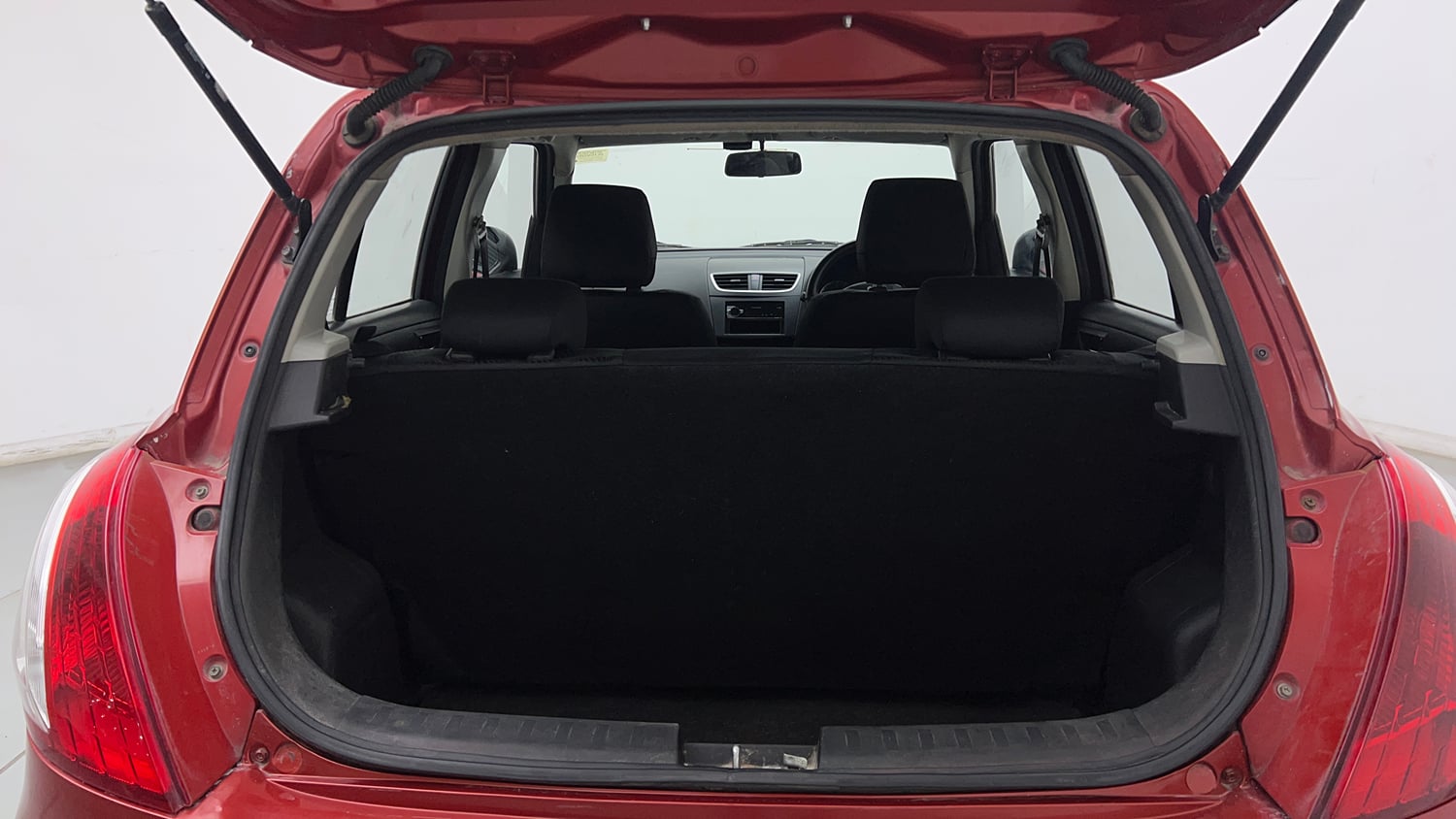 Used 2013 Maruti Suzuki Swift VXi Petrol Manual interior DICKY INSIDE VIEW