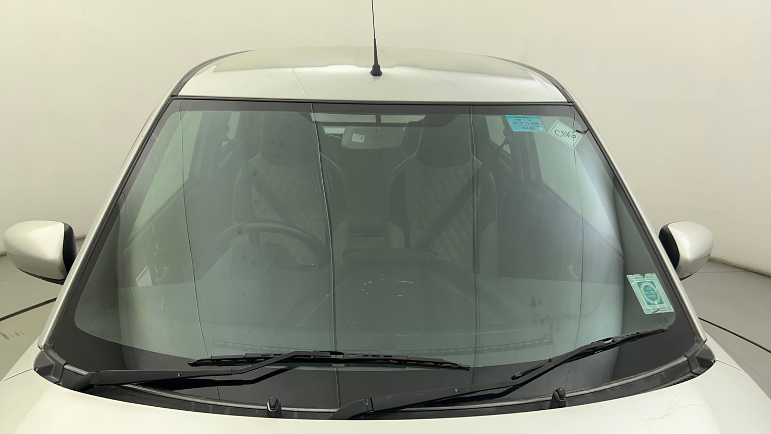Used 2023 Maruti Suzuki Wagon R VXI 1.0 CNG Cng Manual exterior FRONT WINDSHIELD VIEW