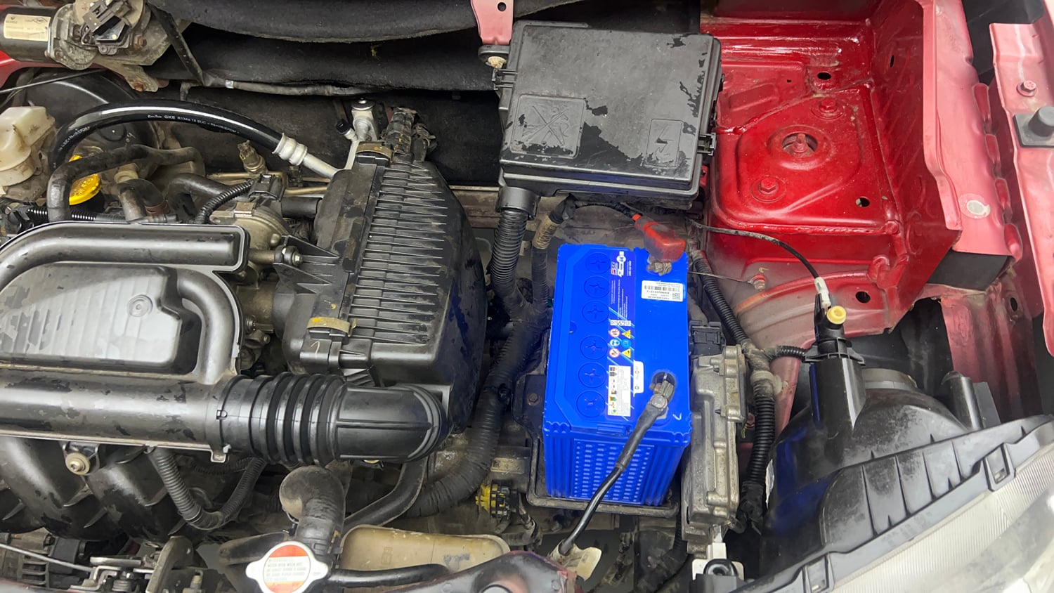 Used 2018 Renault Kwid 1.0 RXT AMT Opt Petrol Automatic engine ENGINE LEFT SIDE VIEW