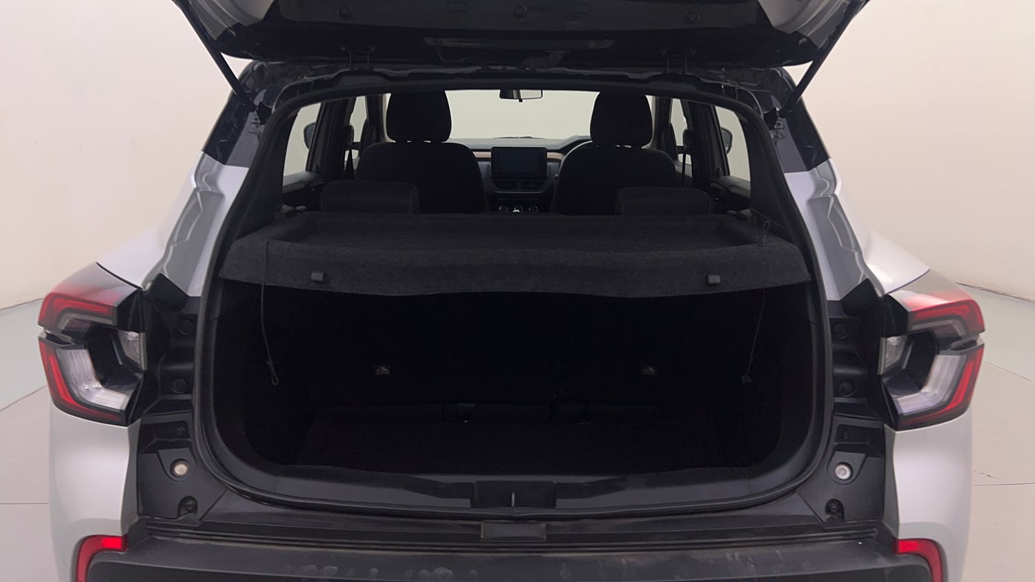 Used 2021 Renault Kiger RXT MT Dual Tone Petrol Manual interior DICKY INSIDE VIEW