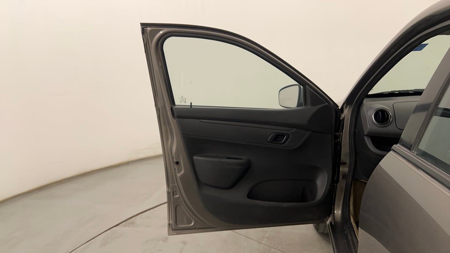 Used 2016 Renault Kwid RXT Petrol Manual interior LEFT FRONT DOOR OPEN VIEW