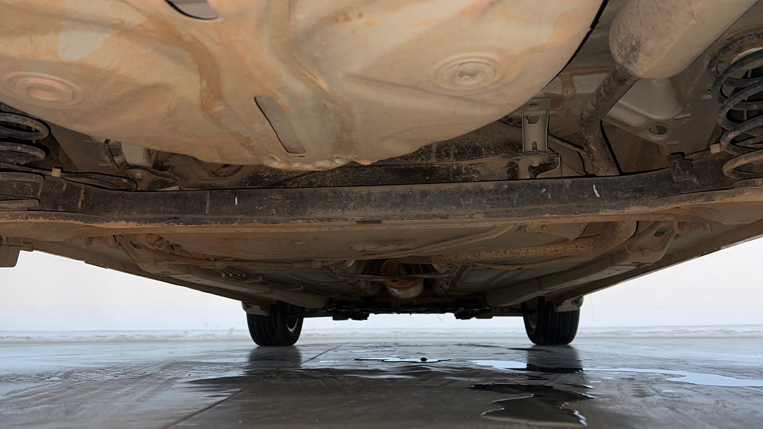 Used 2019 Maruti Suzuki Baleno Zeta Petrol Manual extra REAR UNDERBODY VIEW (TAKEN FROM REAR)
