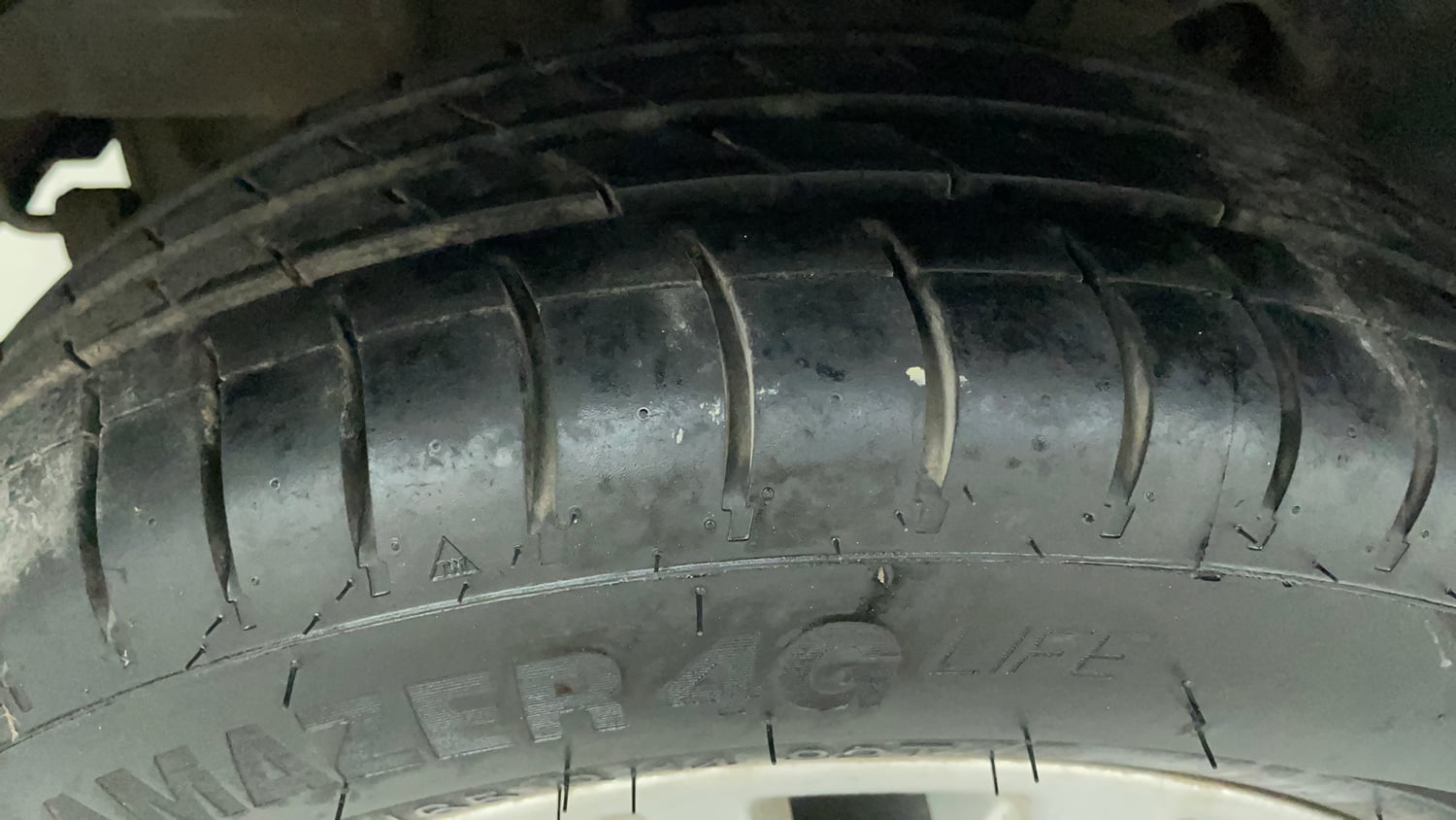 Used 2018 Tata Tiago Revotron XZ Petrol Manual tyres RIGHT REAR TYRE TREAD VIEW