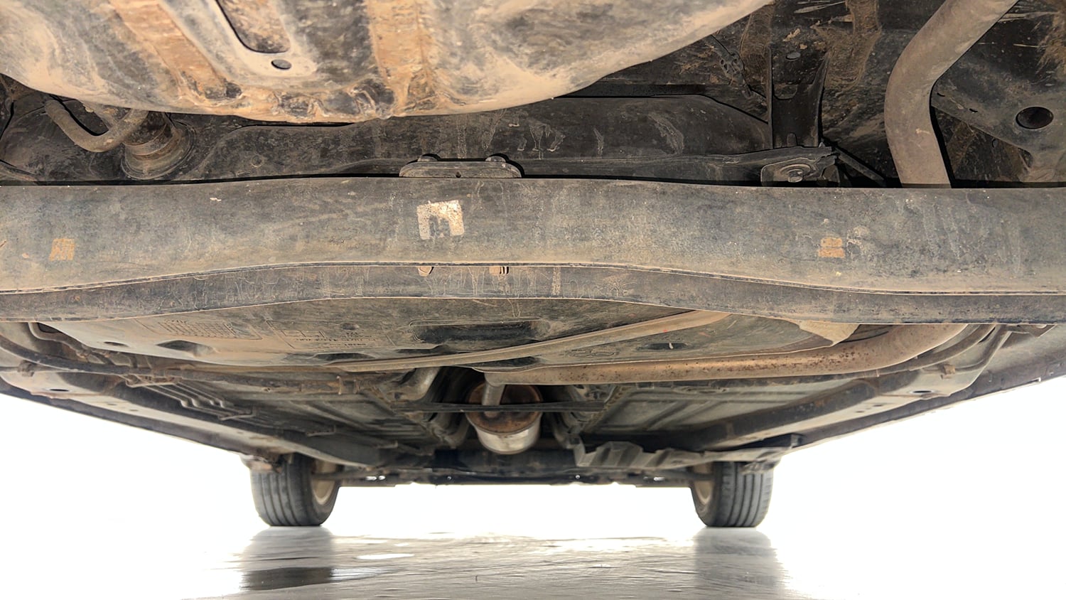 Used 2023 Maruti Suzuki Baleno Zeta AGS Petrol Automatic extra REAR UNDERBODY VIEW (TAKEN FROM REAR)
