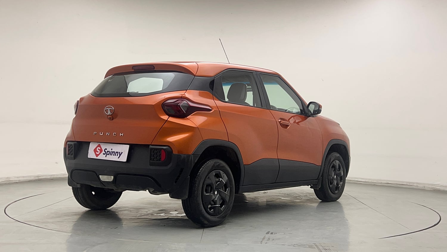 Used 2021 Tata Punch Adventure Rhythm Pack MT Petrol Manual exterior RIGHT REAR CORNER VIEW