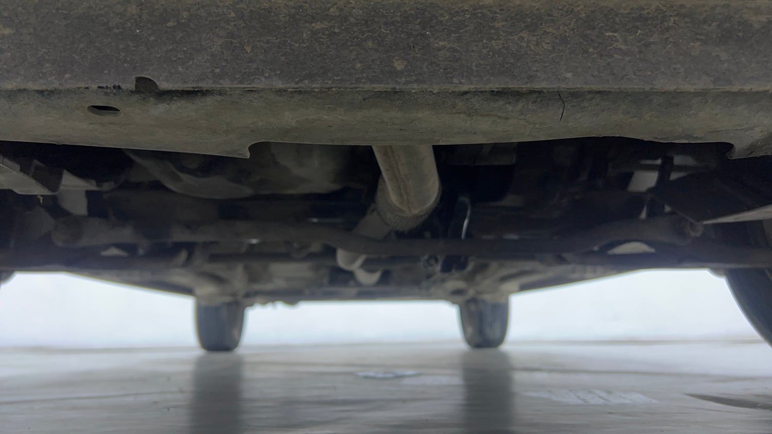 Used 2017 Tata Tigor Revotorq XZ Diesel Manual extra FRONT LEFT UNDERBODY VIEW