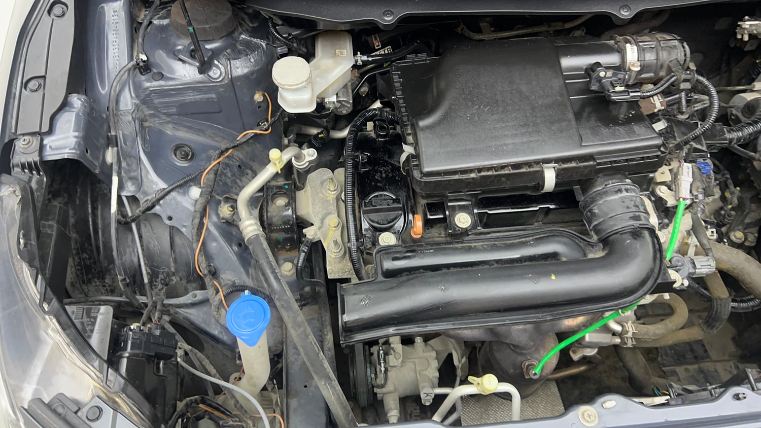 Used 2023 Maruti Suzuki Baleno Sigma MT Petrol Manual engine ENGINE RIGHT SIDE VIEW