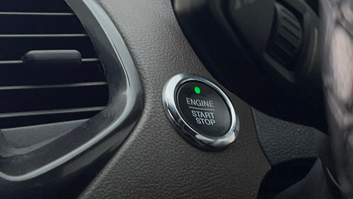 Used 2019 Ford Freestyle Titanium Plus 1.2 Ti-VCT Petrol Manual top_features Keyless start
