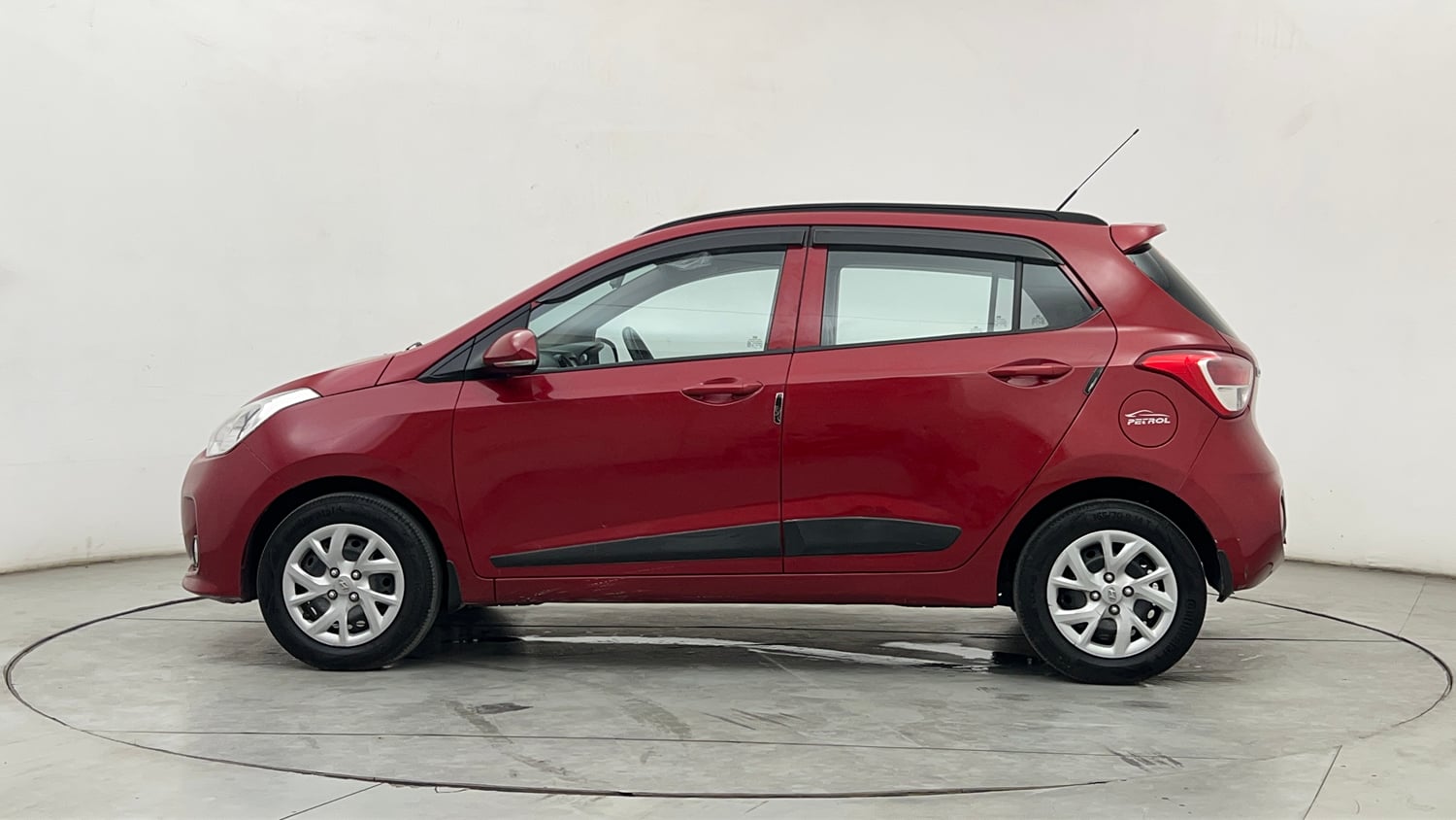 Used 2019 Hyundai Grand i10 Sportz 1.2 Kappa VTVT Petrol Manual exterior LEFT SIDE VIEW